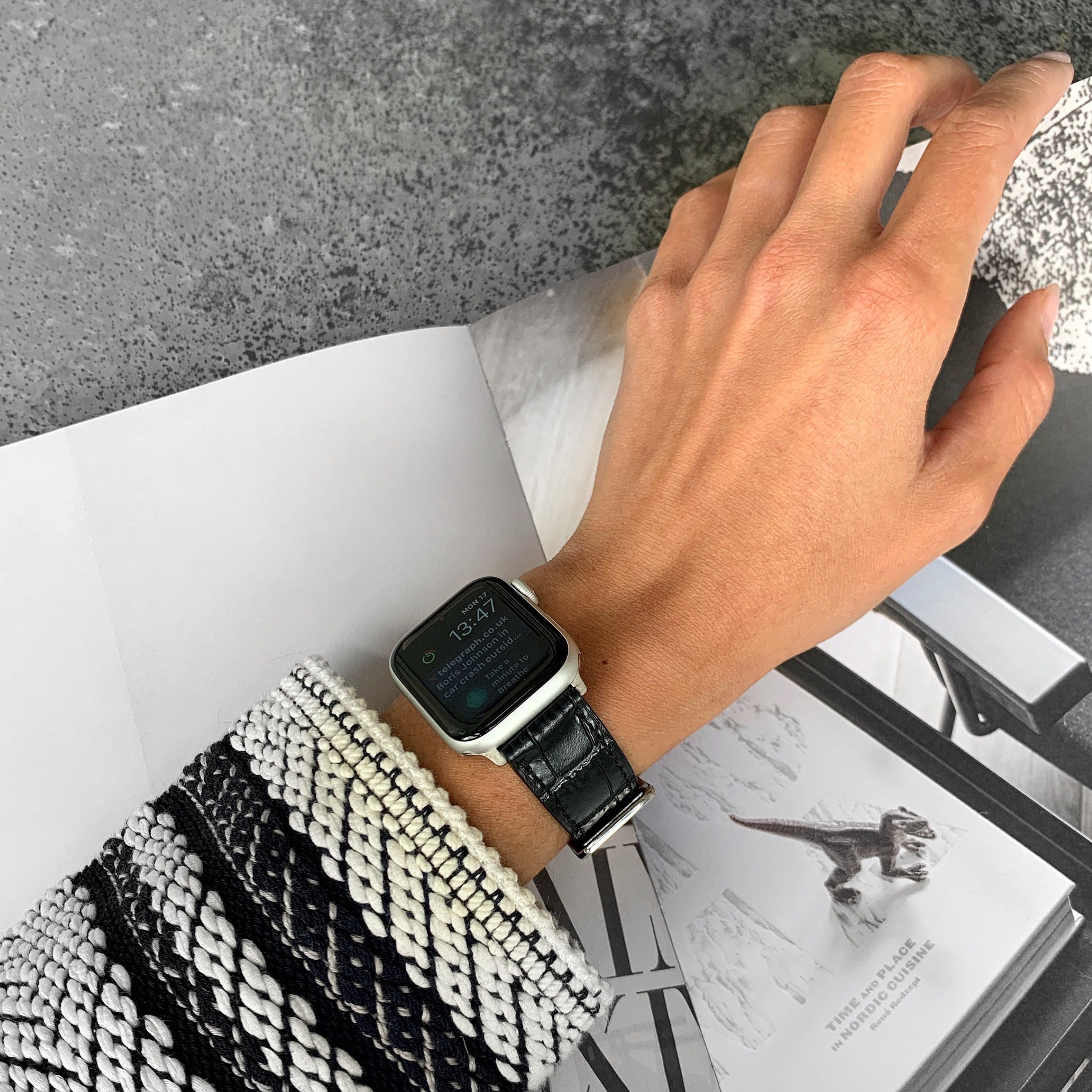 Black Apple Watch Strap (38/40mm) - Matte Finish